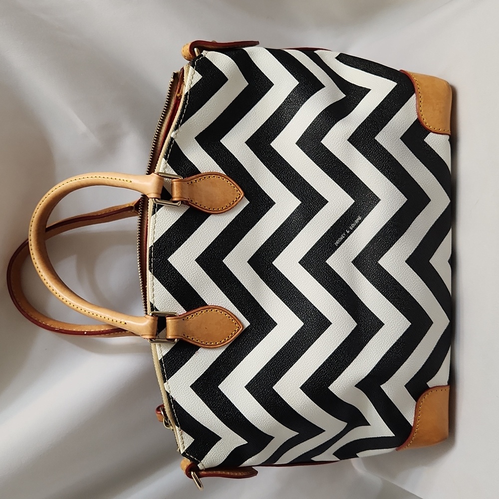 Dooney & Bourke Chevron Geena Satchel - Picture 2 of 16